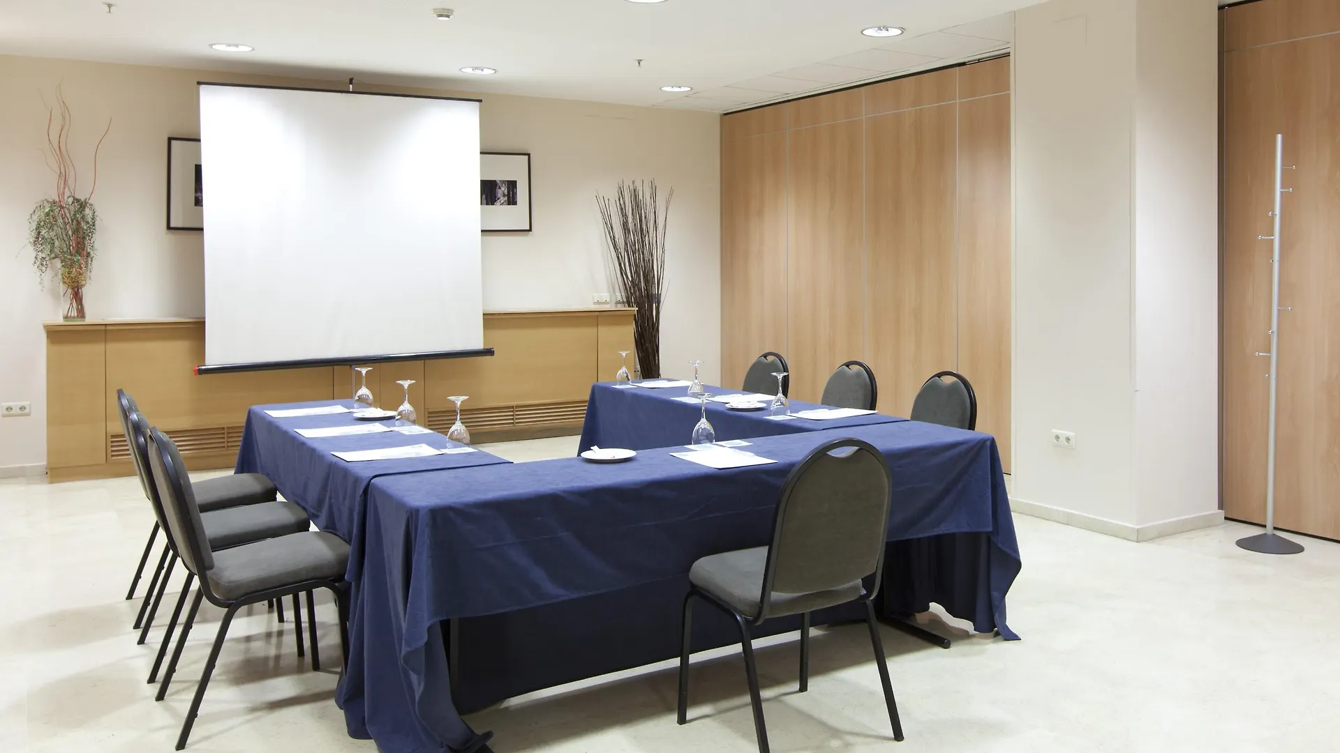 Vertice Sevilla إسبانيا