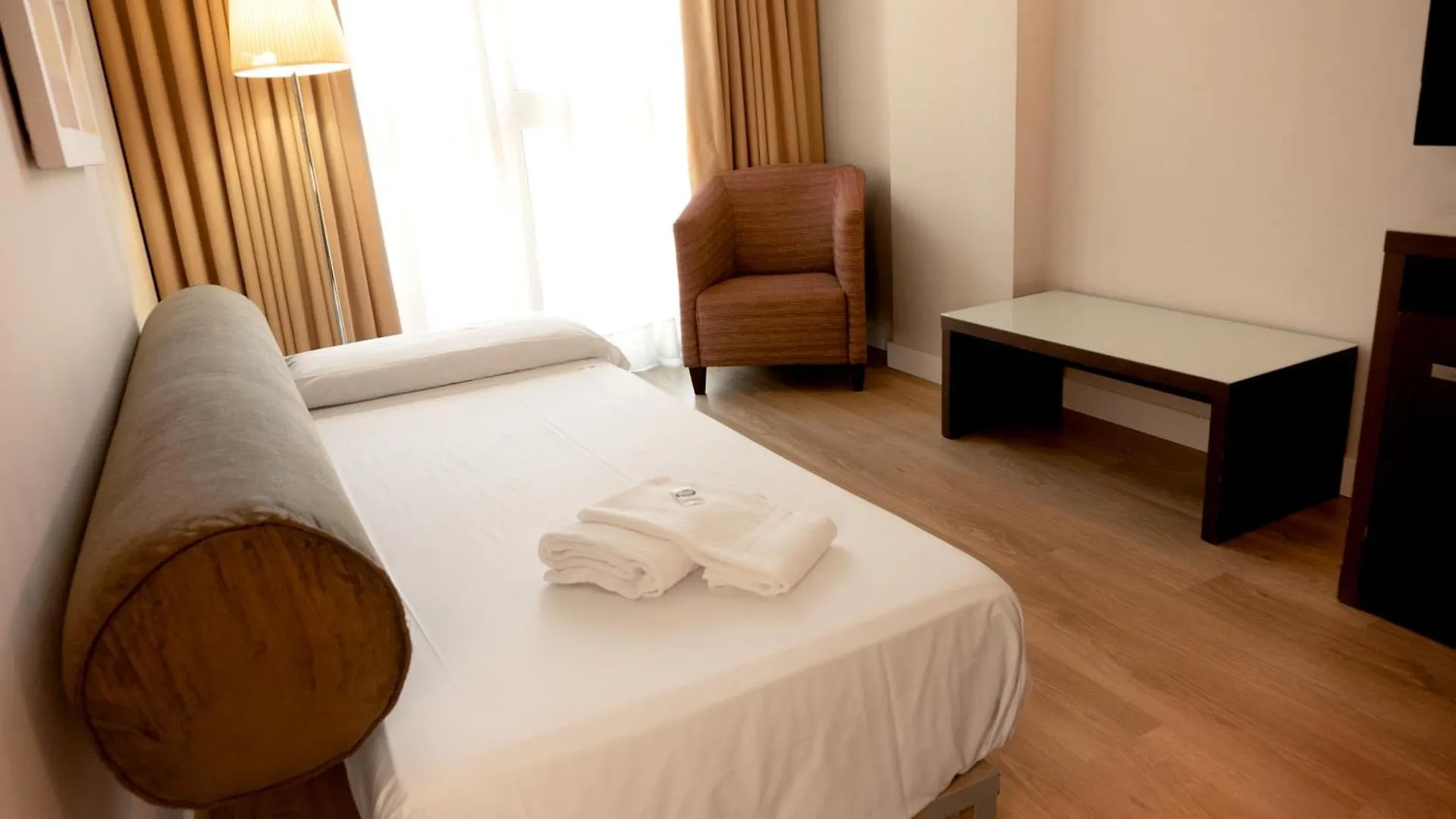 Vertice Sevilla فندق إشبيلية